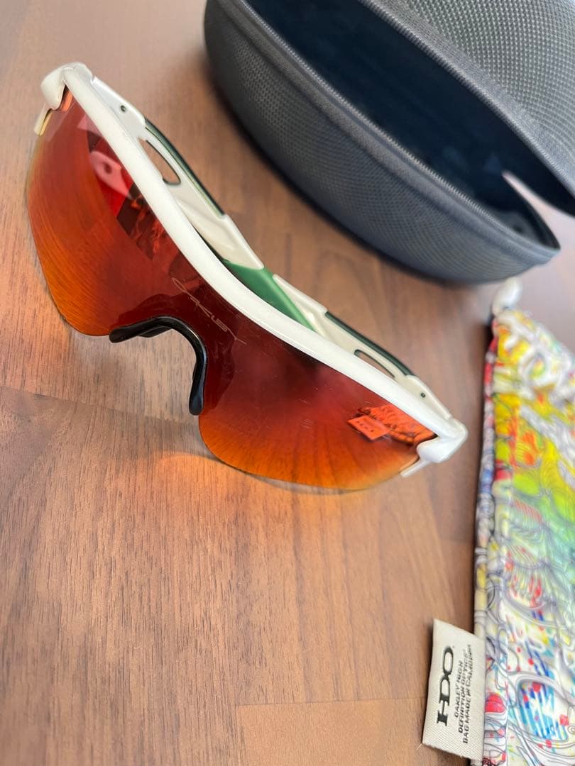 【オークリー】レーダーロックカスタムサングラス