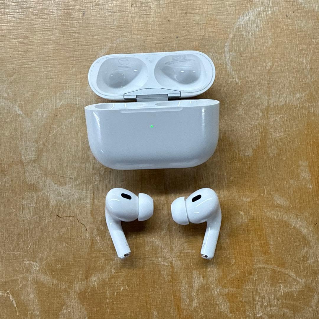AirPods Pro (第2世代) 本体とイヤーチップ