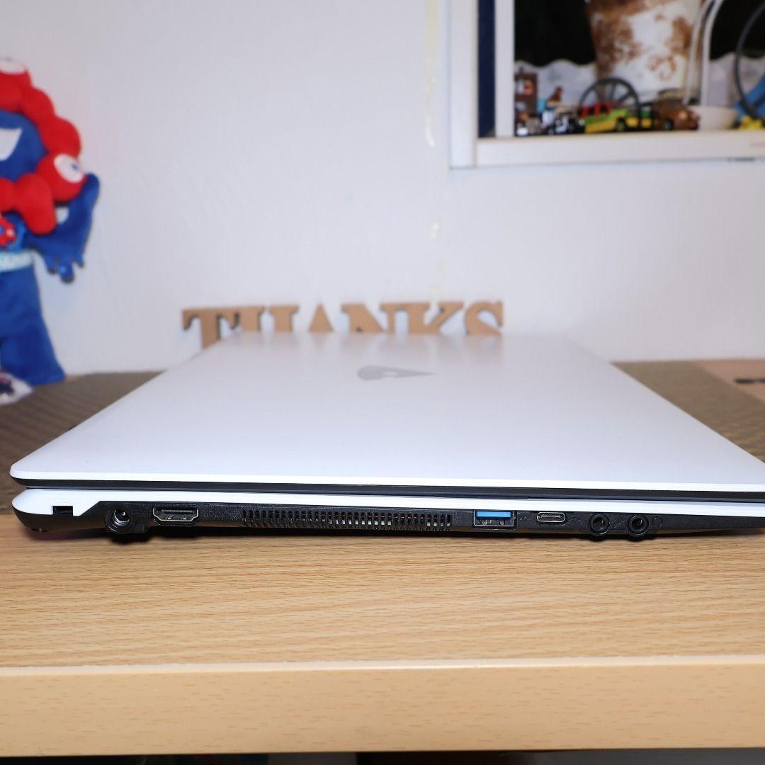 Win11公式対応8世代i7/メ8G/高速SSD512G/無線/カメラ/FHD