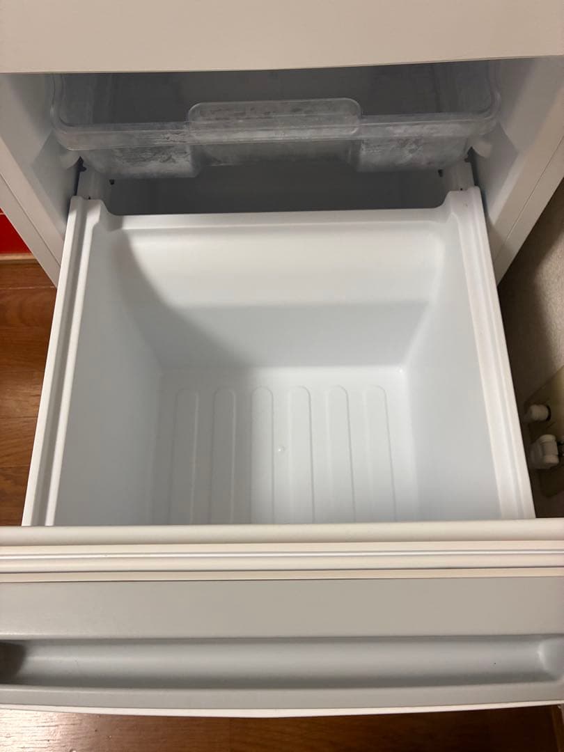 【超美品】シャープ製ノンフロン冷凍冷蔵庫 SJ-15E8-KW