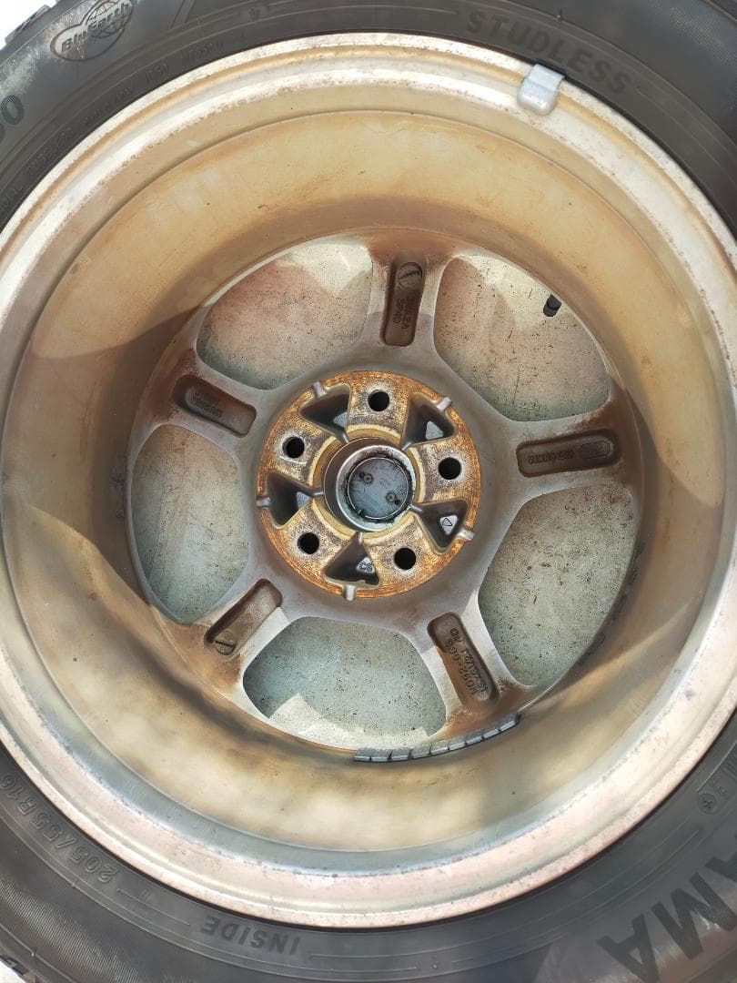 リーフ (ZE0) 用アルミ＋スタッドレスig60 205/55r16 23年製