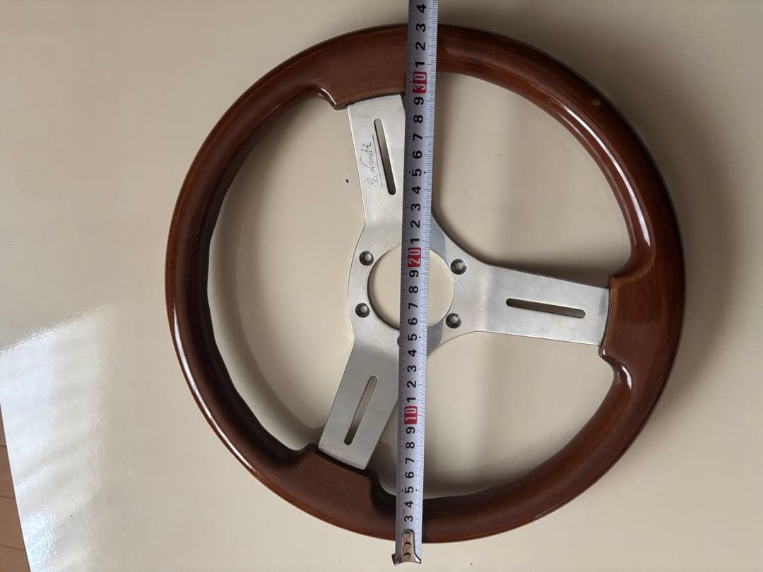 エ*ン様 ★NARDI ウッドコンビステアリング 23635★ホーンボタン、ボス