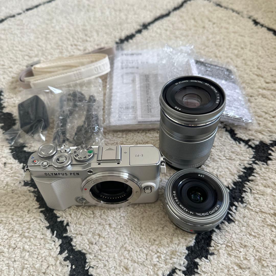 OLYMPUS PEN EーP7 EZダブルズームキットミラーレス一眼カメラ