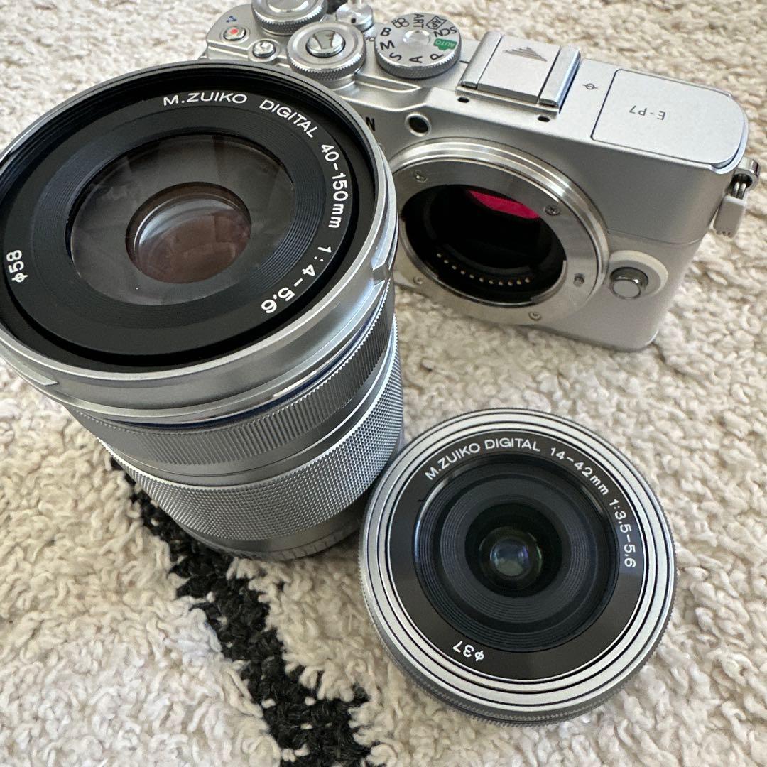 OLYMPUS PEN EーP7 EZダブルズームキットミラーレス一眼カメラ