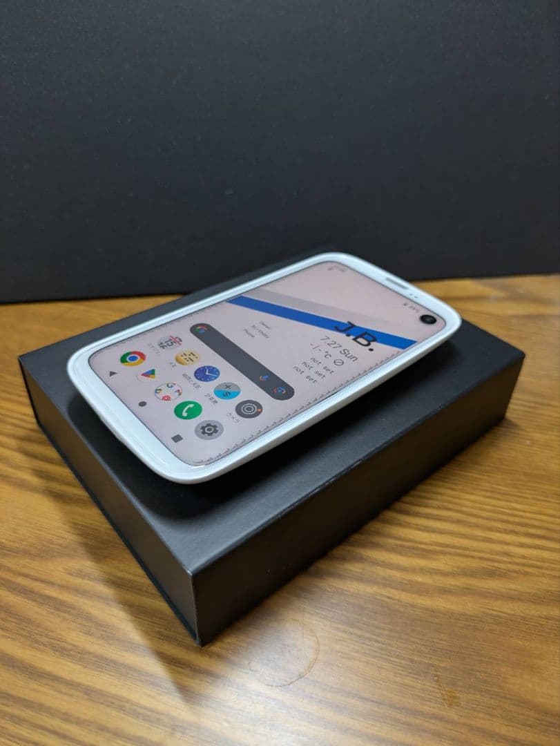 Balmuda Phone ホワイト SIMフリー ケース・充電器セット