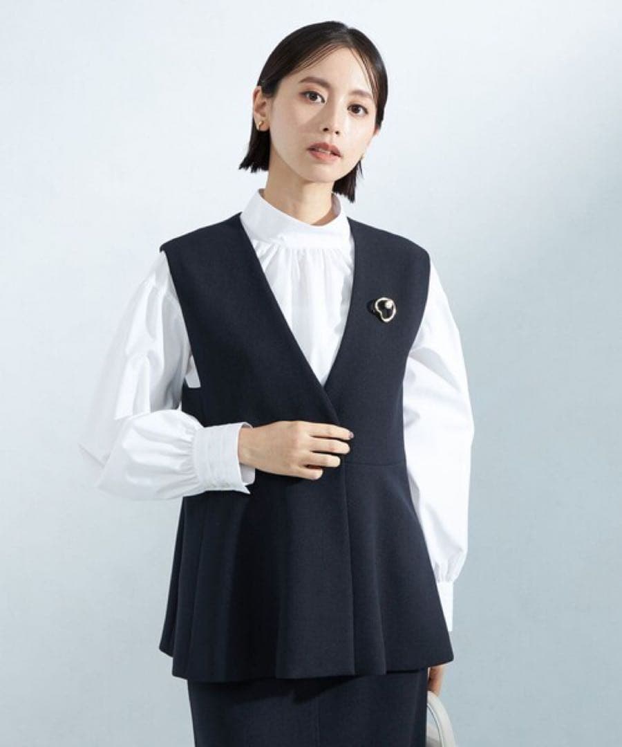 green label relaxing ソフト ジョーゼット ペプラム ジレ