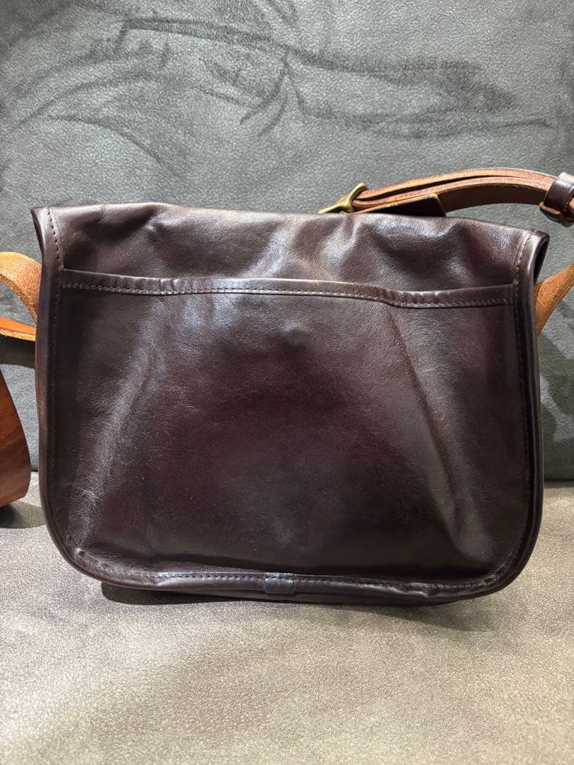 SLOW レザー ショルダーバッグ ダークブラウン