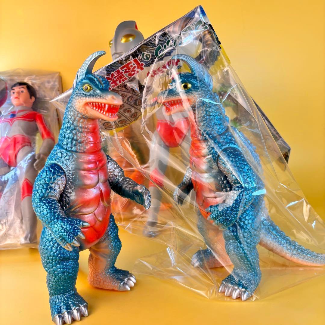 ブルマァクの怪獣シリーズ★アーストロン Gカラー 帰ってきたウルトラマン未開封品