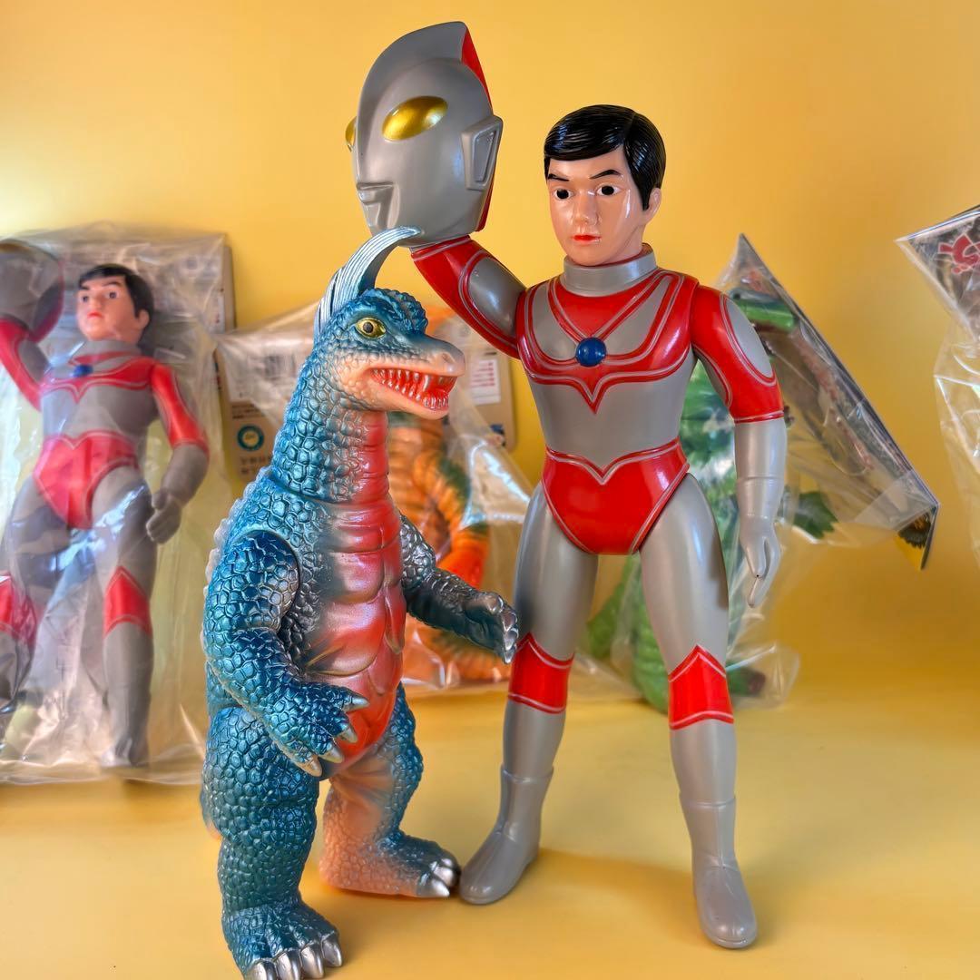 ブルマァクの怪獣シリーズ★アーストロン Gカラー 帰ってきたウルトラマン未開封品