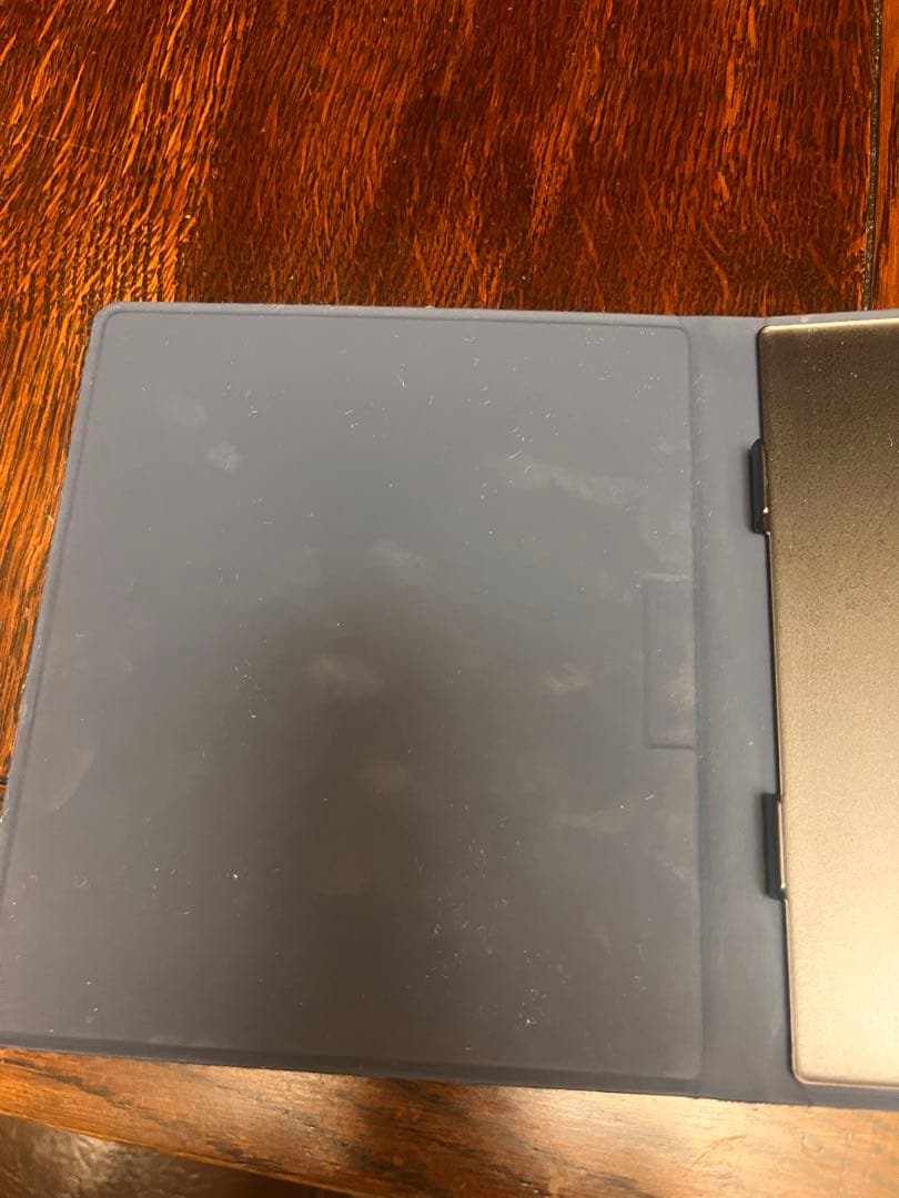 Bigme B751C 7インチ 電子書籍リーダー 本体と付属品