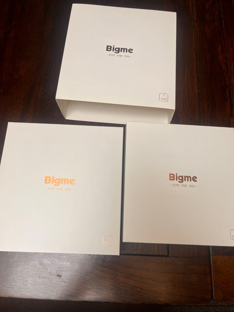Bigme B751C 7インチ 電子書籍リーダー 本体と付属品