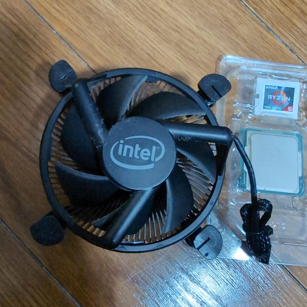 Intel Core i5-11400f　マザボはジャンク？かも