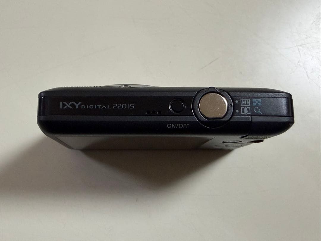 Canon IXY 220 ISコンパクトデジタルカメラ