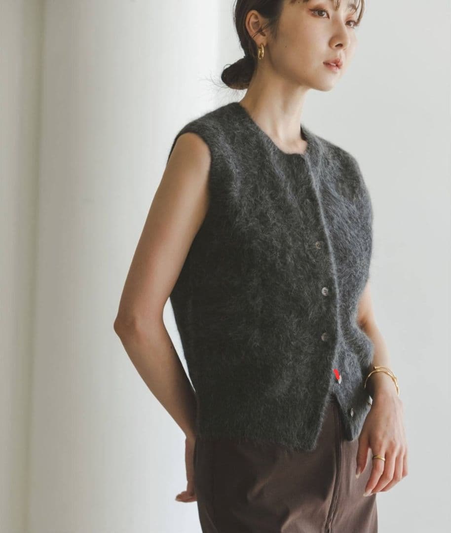 NOBLE　FOX/Caファーニットフロントボタンベスト