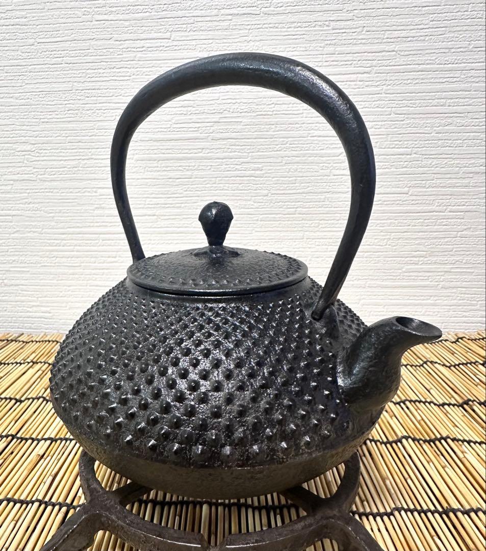 新品、付属品付　二十七代釜師 有坂 安太郎作　１２型アラレ　Momo様 売約済み