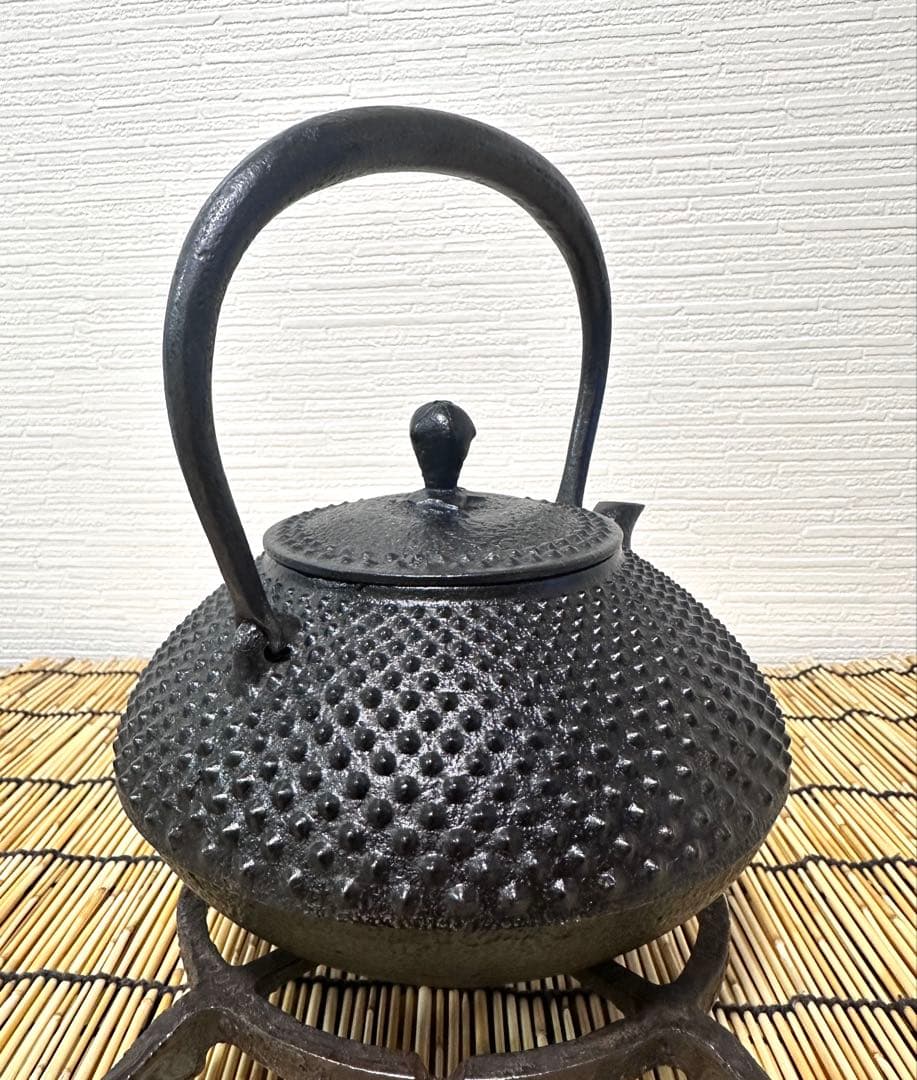 新品、付属品付　二十七代釜師 有坂 安太郎作　１２型アラレ　Momo様 売約済み