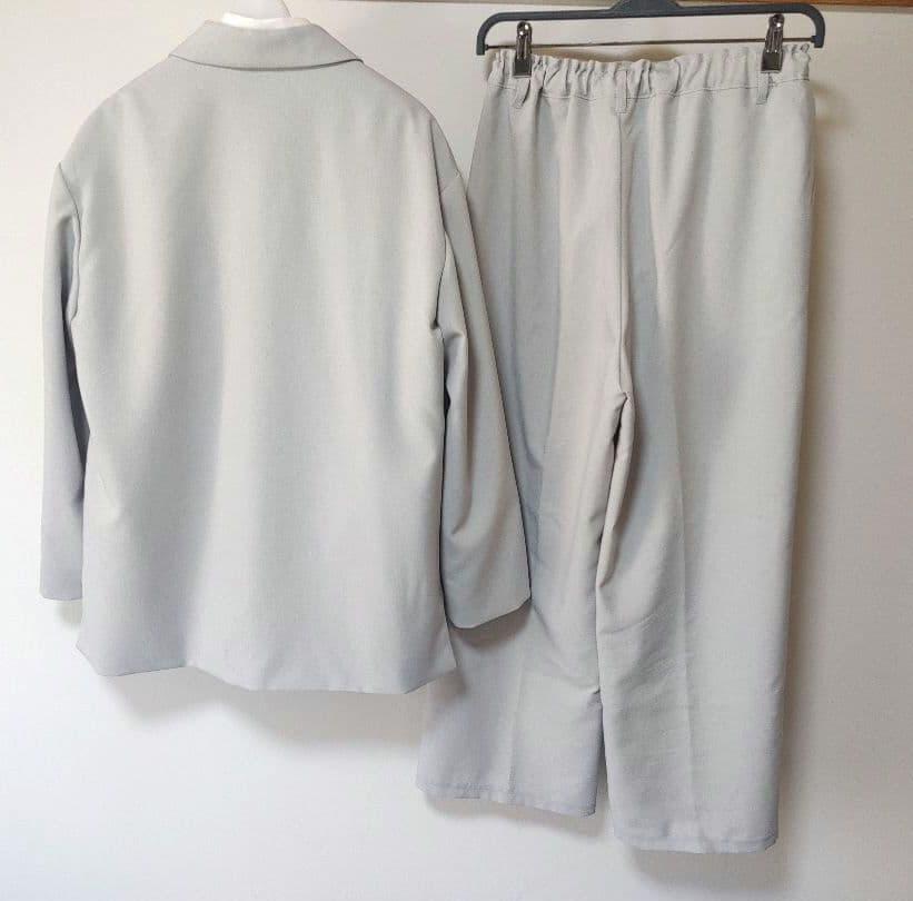 waltz by BEAMS DESIGN グレー パンツスーツ 165　ワルツ