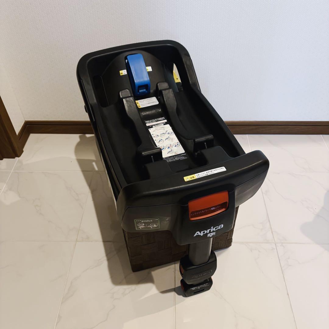 アップリカ　ベビーシート＆ベース　スムーヴTSインファント⭐︎ちーぼう