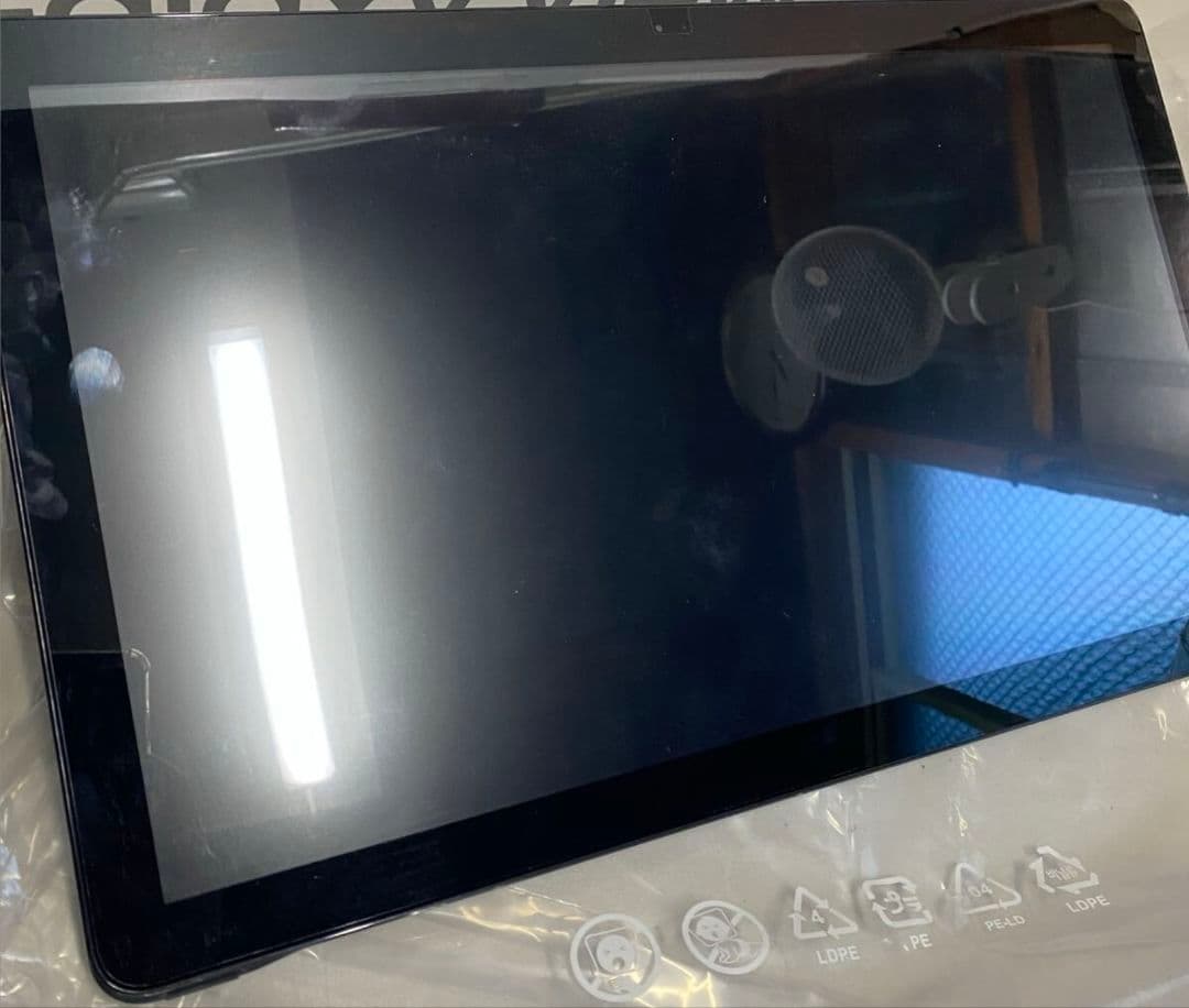 Galaxy View SM-T670　美品