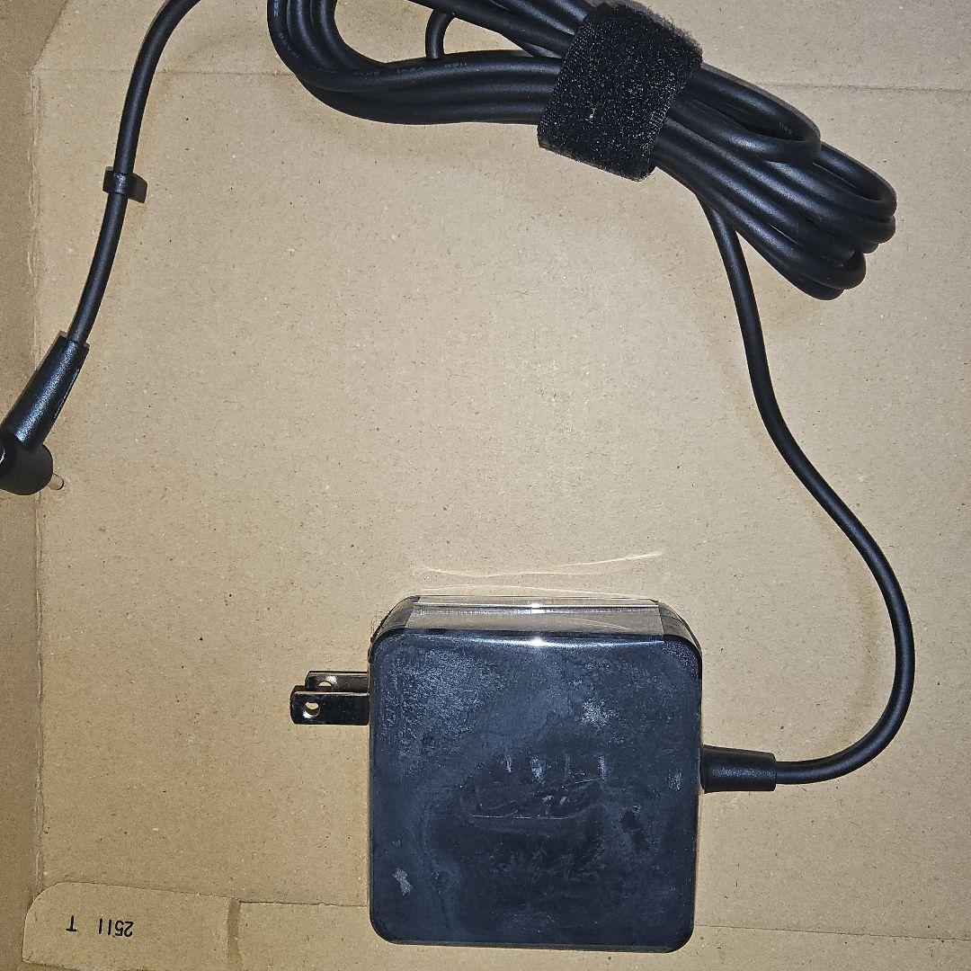 Galaxy View SM-T670　美品