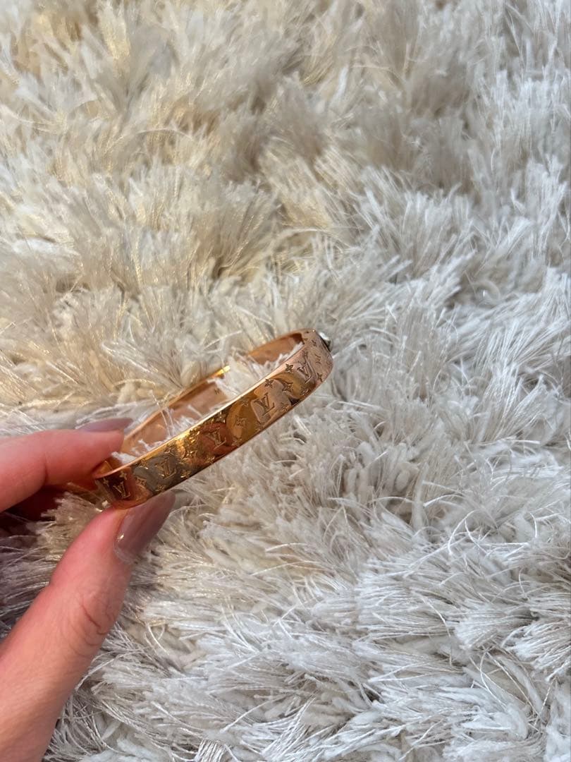 ヴィトン　バングル