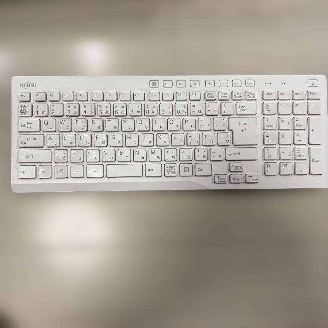 ポッキー　美品　FHVF70B3W データ消去済　回復ドライブUSB付