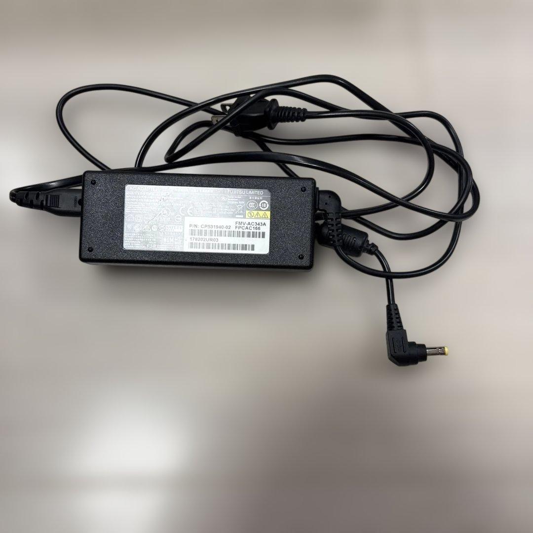 ポッキー　美品　FHVF70B3W データ消去済　回復ドライブUSB付