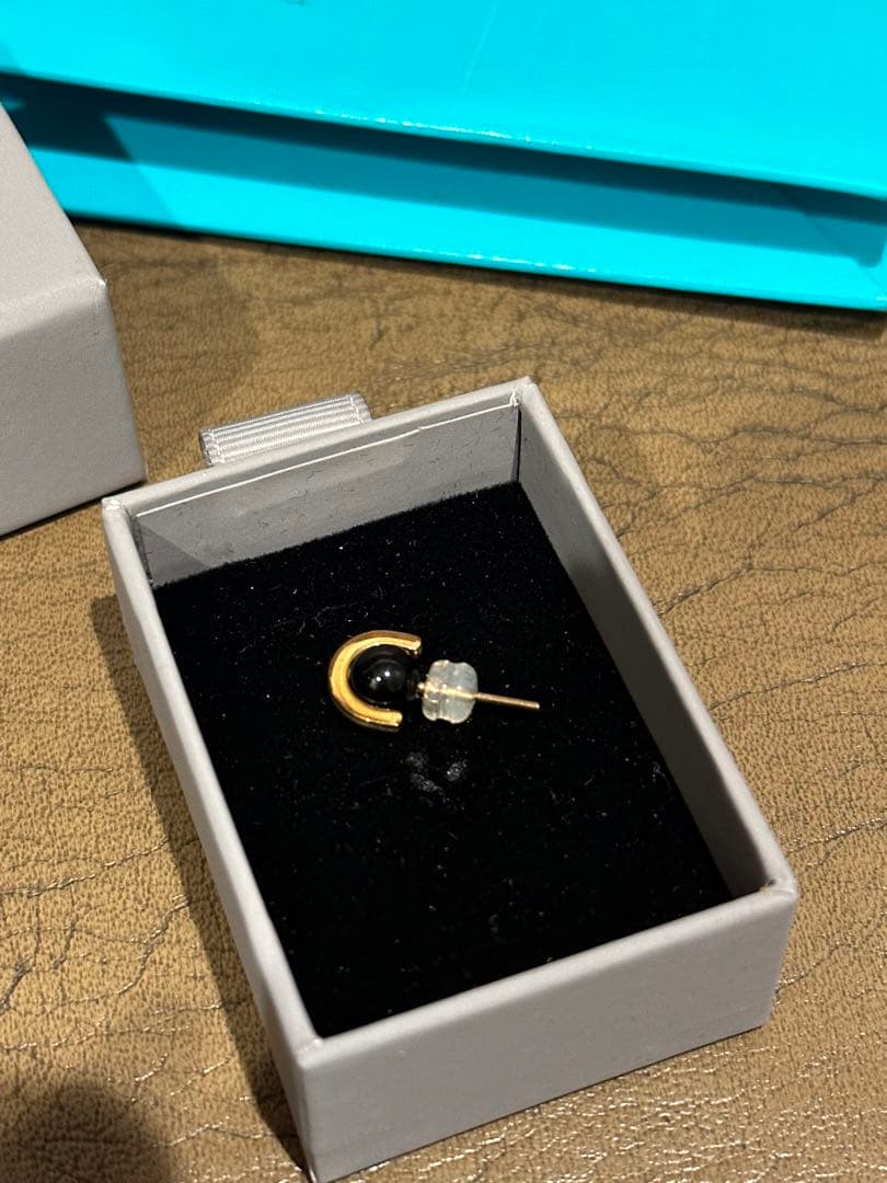 Hirotaka オニキスピアス　Sサイズ