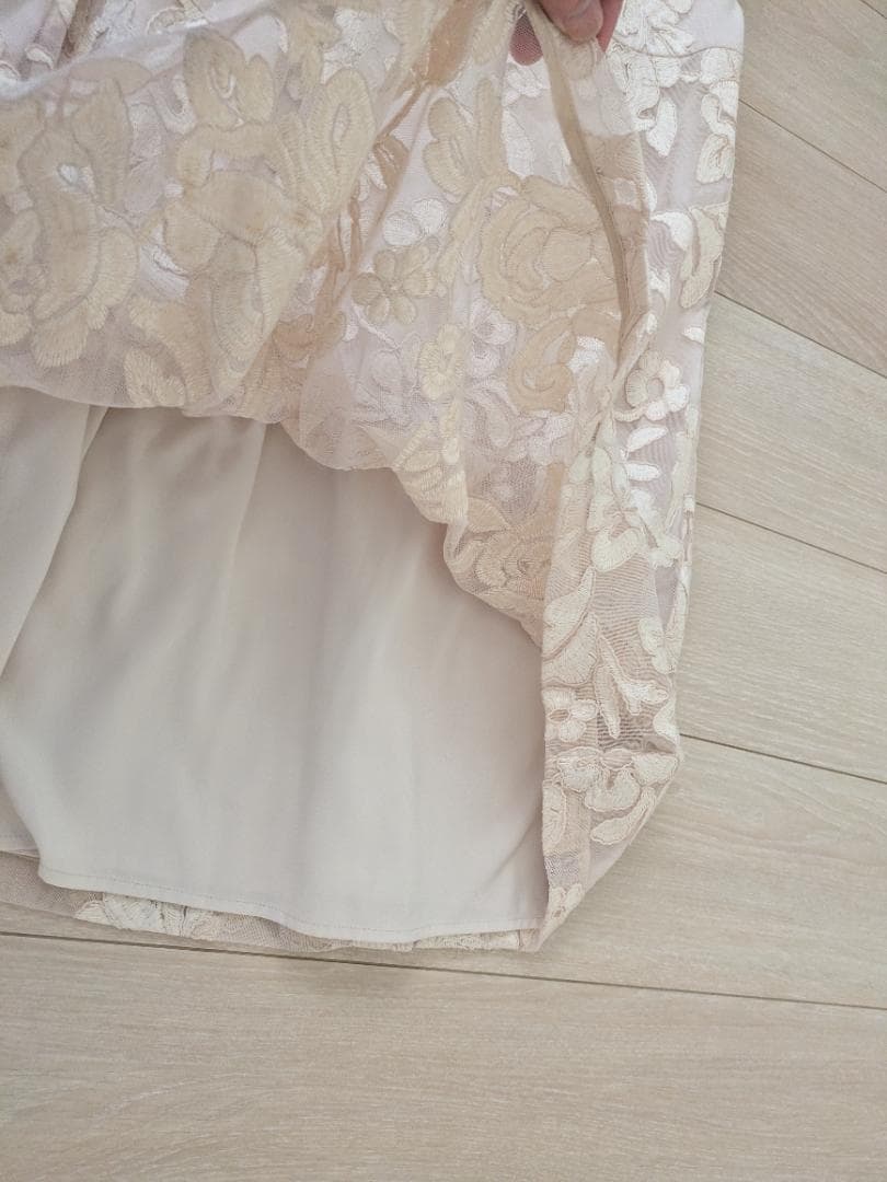 極美品 ローズティアラ 総レースワンピース 46 大きいサイズベージュ花柄 刺繍