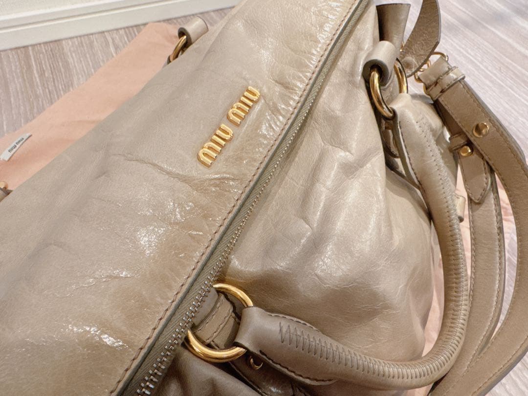 miumiu ハンドバッグ　りぼん