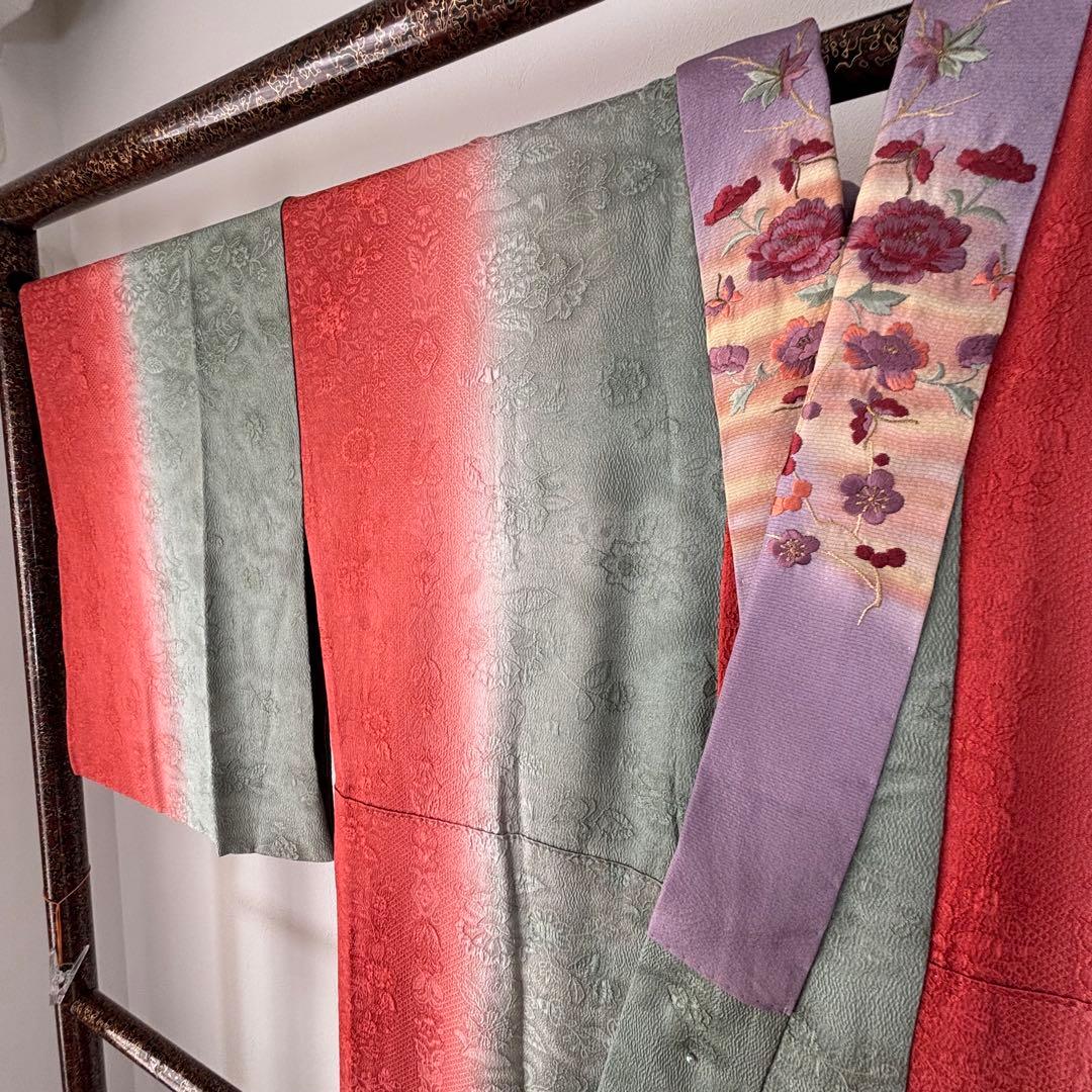 超美品　長襦袢　現代　正絹　着物　袷　紫　赤　緑　刺繍半襟　トール　レトロ