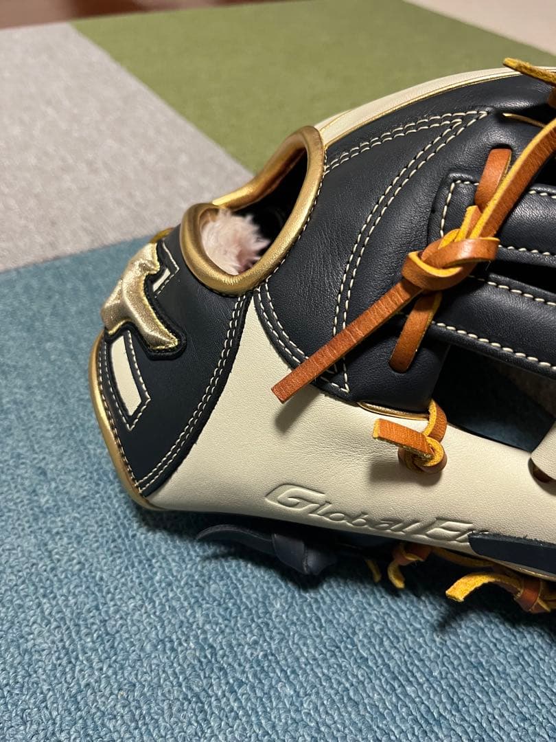y*u様 ミズノ グローバルエリート 軟式 グラブ 勝色コレクション