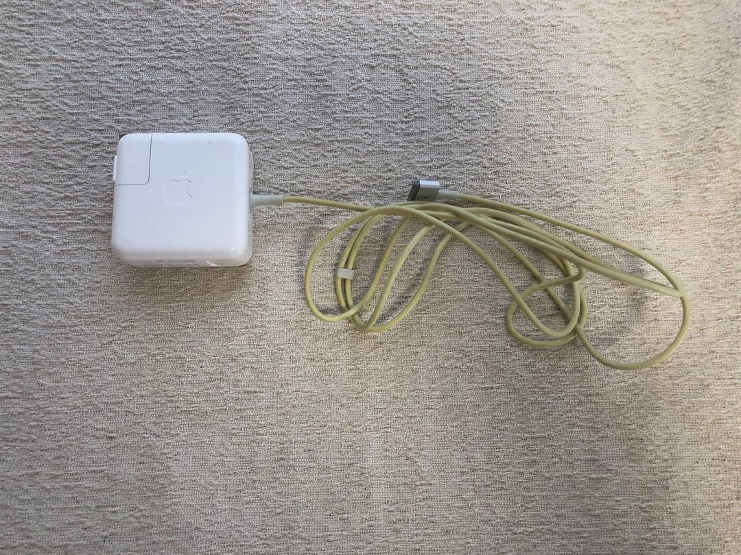 MacBook Air A1466 13インチ 動作OK 初期化済 付属品完備