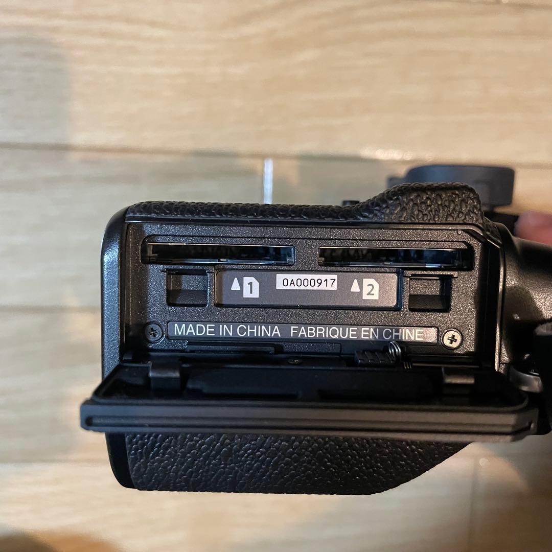 【美品】X-T4 本体　撮影回数2992回　ミラーレス一眼カメラ　オマケ付