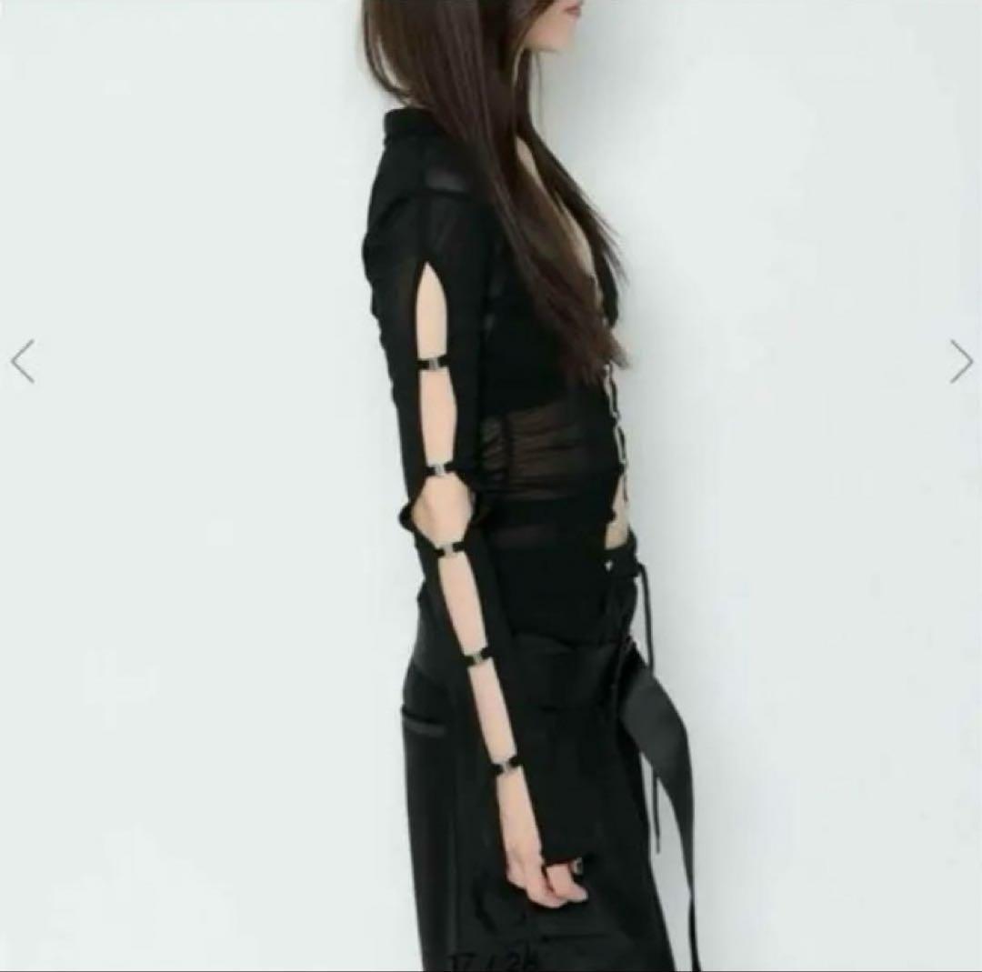 \ 新品・未使用 / メルト ザ レディ sheer hook topsブラック