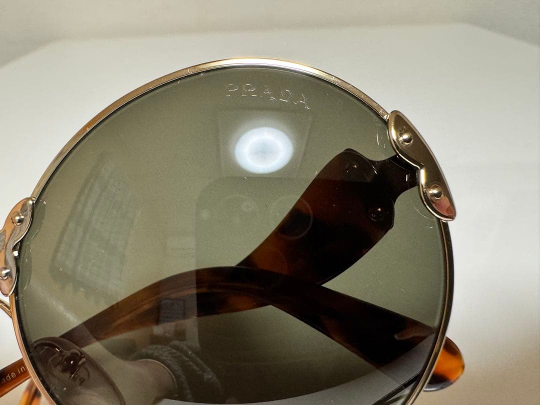 【フリマshop】 HYDE 着用 プラダ サングラス SPR55T