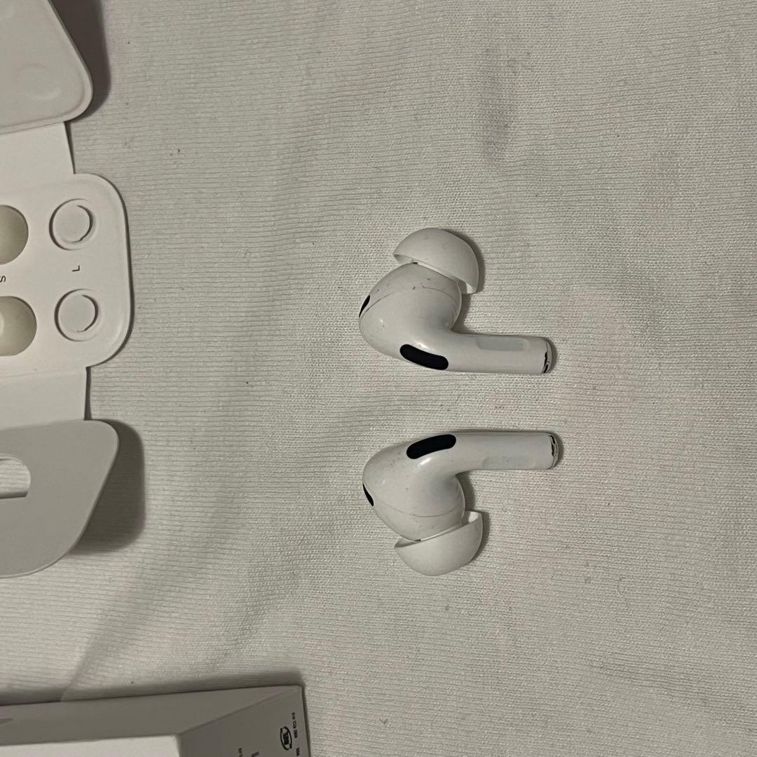 Apple AirPods Pro（第2世代）　箱付き　即日発送　消毒済み