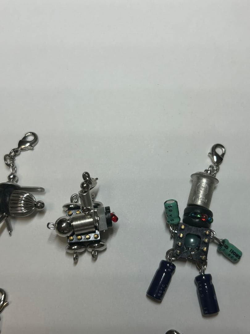 ハンドメイド ロボットチャーム まとめ売り 個性派パーツアート 全22体セット