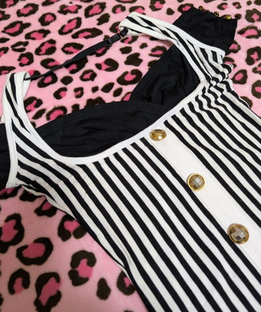 d.i.a. ダイア　トップス　ストライプ　背あき　ギャル　オフショル