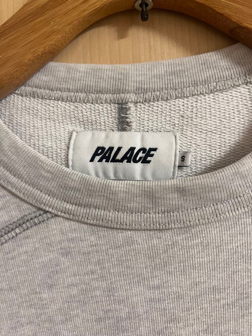 PALACE グレー スウェットシャツ Sサイズ