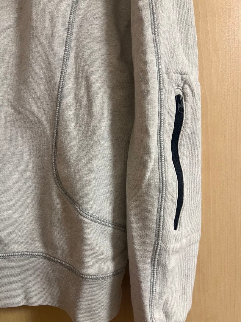 PALACE グレー スウェットシャツ Sサイズ