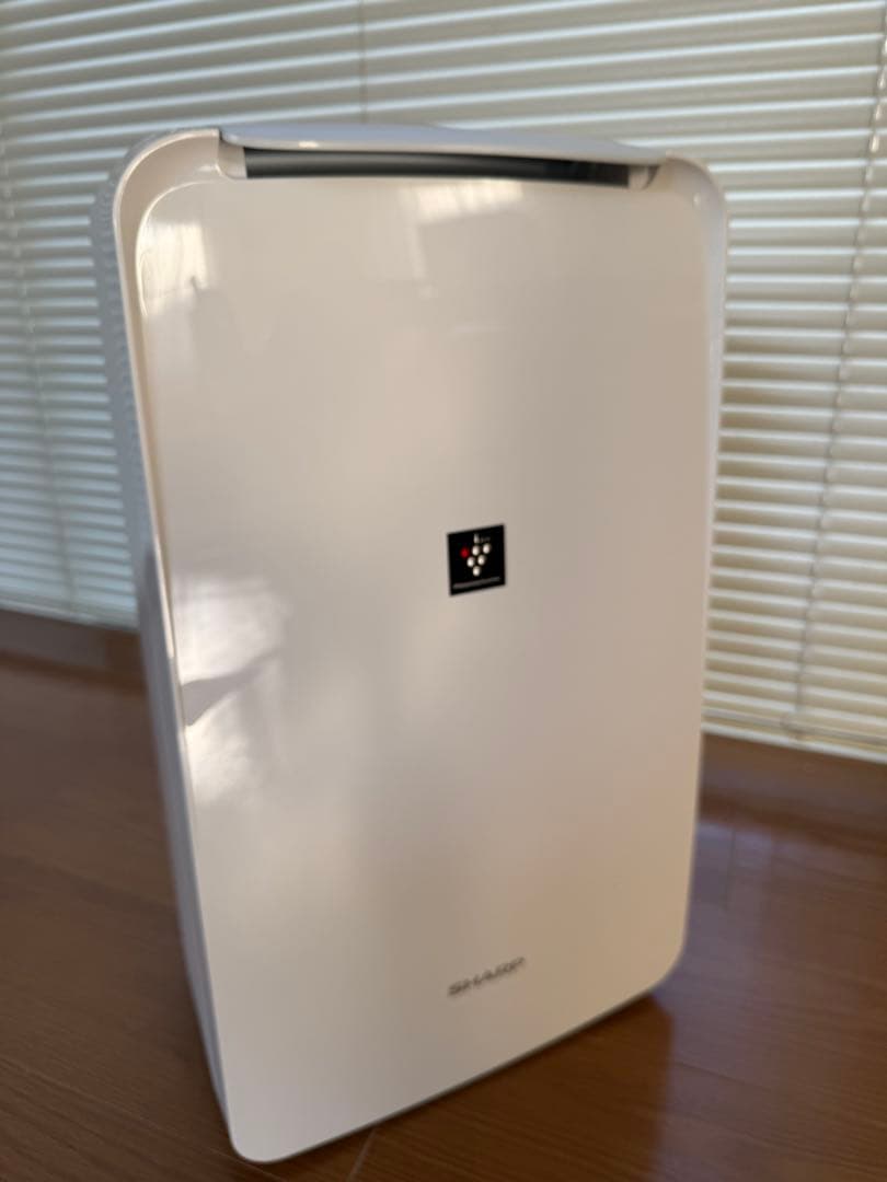 シャープ 衣類乾燥 除湿機 CV-P71 8畳