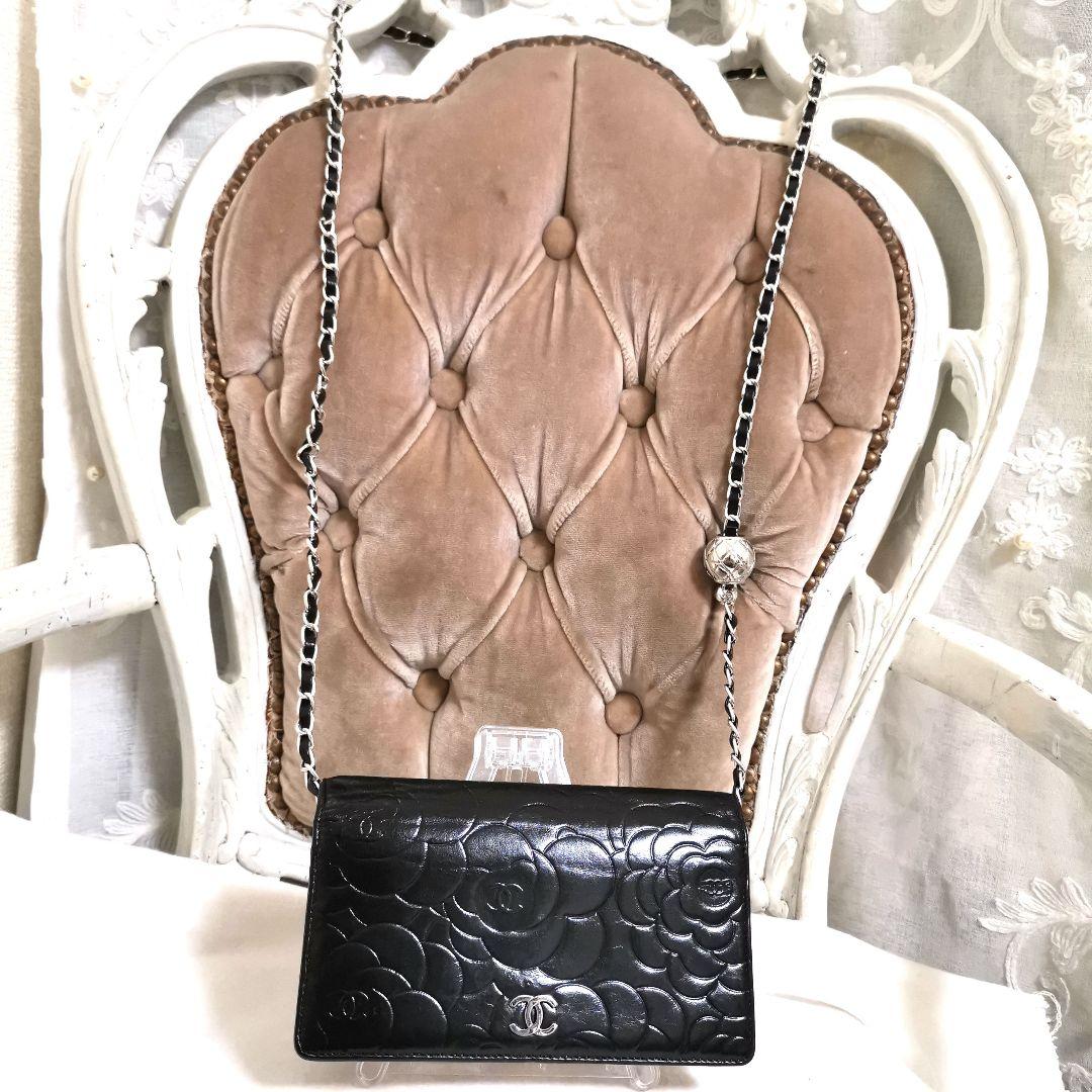 【美品】シャネルCHANELカメリア長財布 黒 新品ショルダー付!鑑定済!
