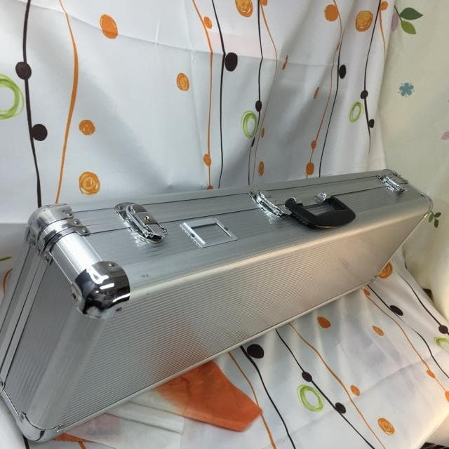 新品未使用(送料無料)13.000円　沖縄三線専用　一丁入アルミハードケース