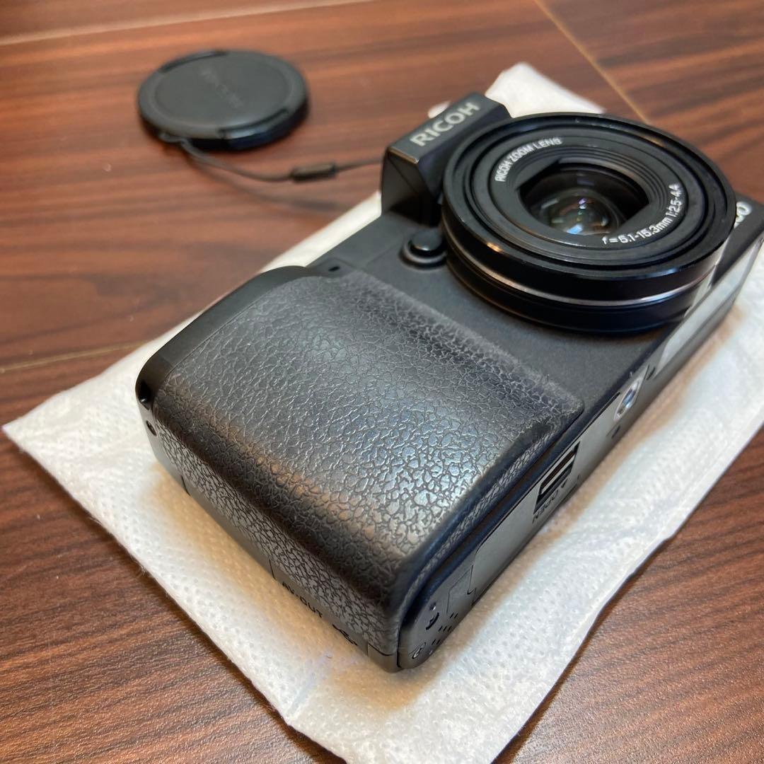 RICOH GX200 デジカメ 4944