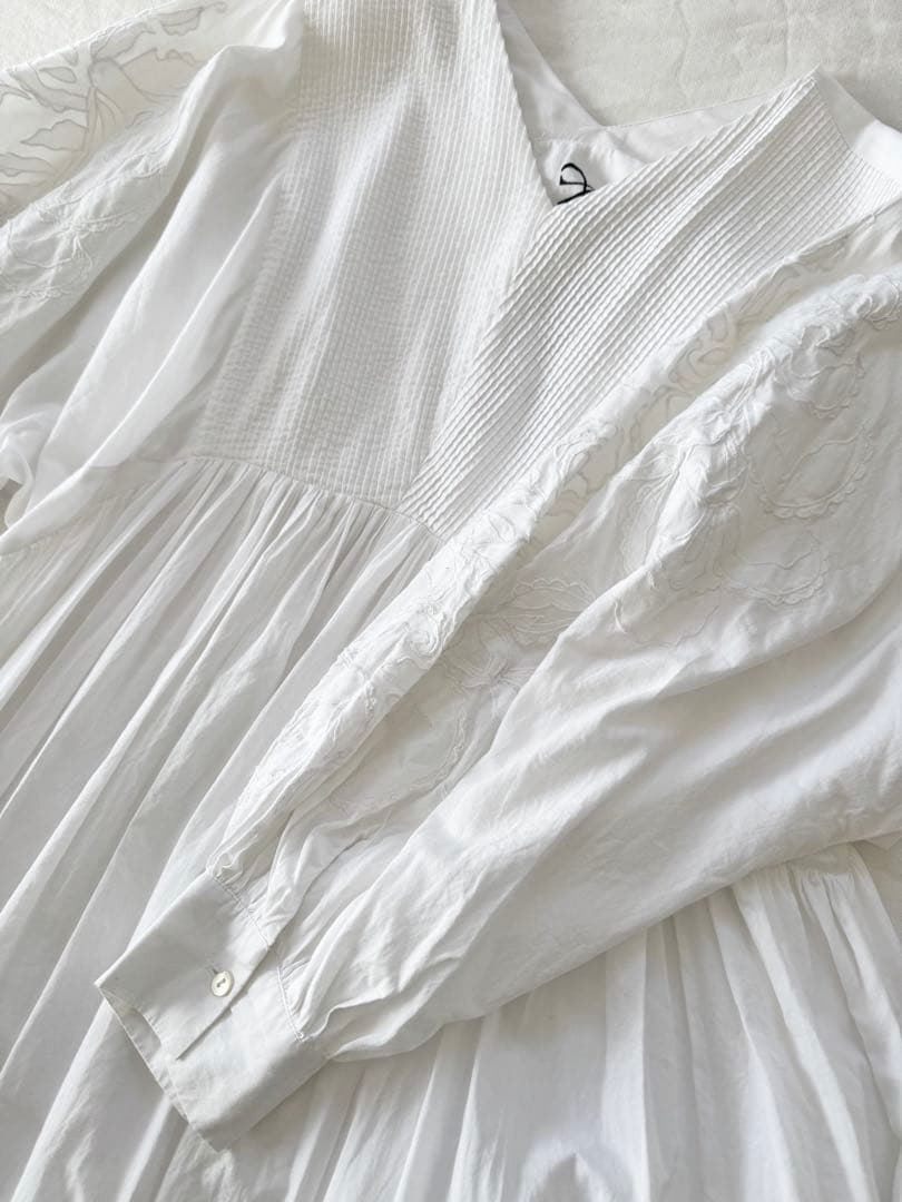 モチーフ刺繍コットンワンピース▫️MEDE19F