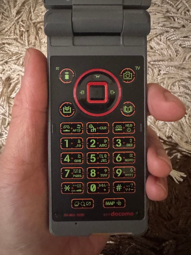 SH-06A NERV エヴァンゲリオン ガラケー 携帯電話 限定品