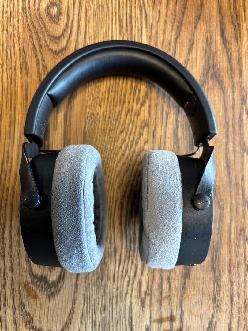 beyerdynamic　DT 700 PRO X 密閉型　スタジオヘッドフォン