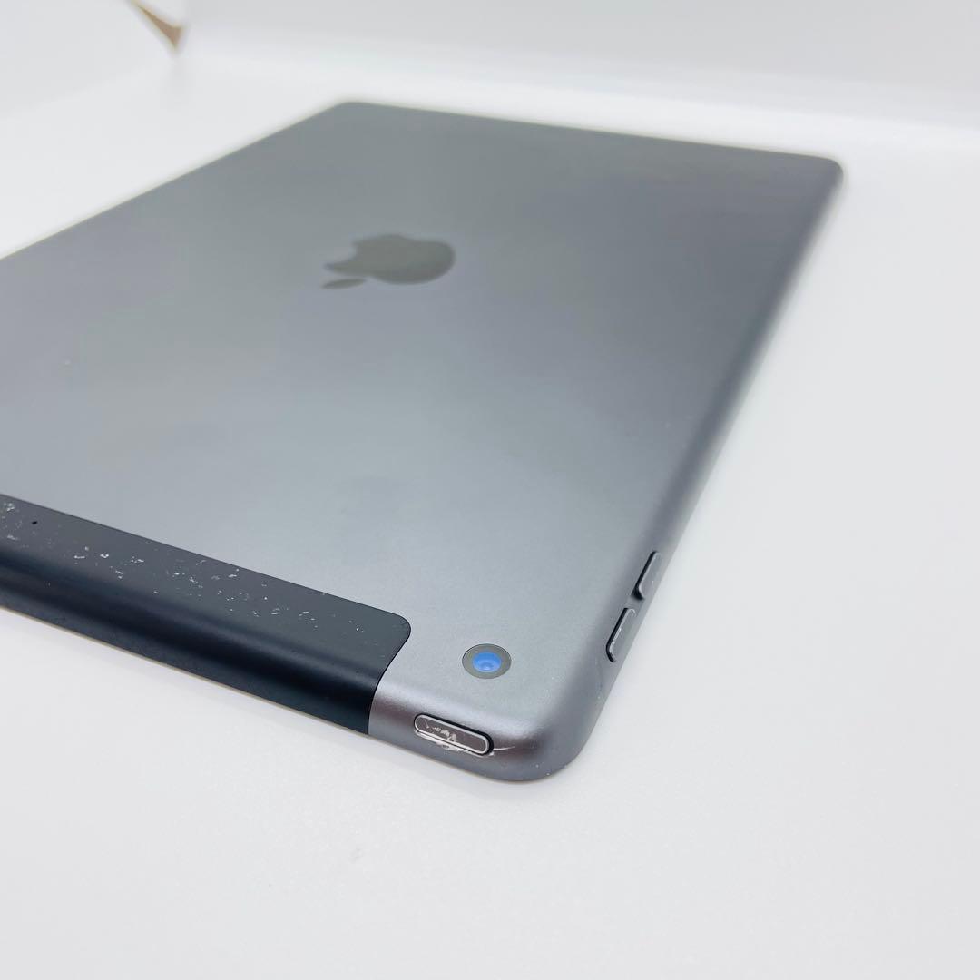 最新iOS26.2！ iPad 第8世代 グレー 32GB 本体APPLE