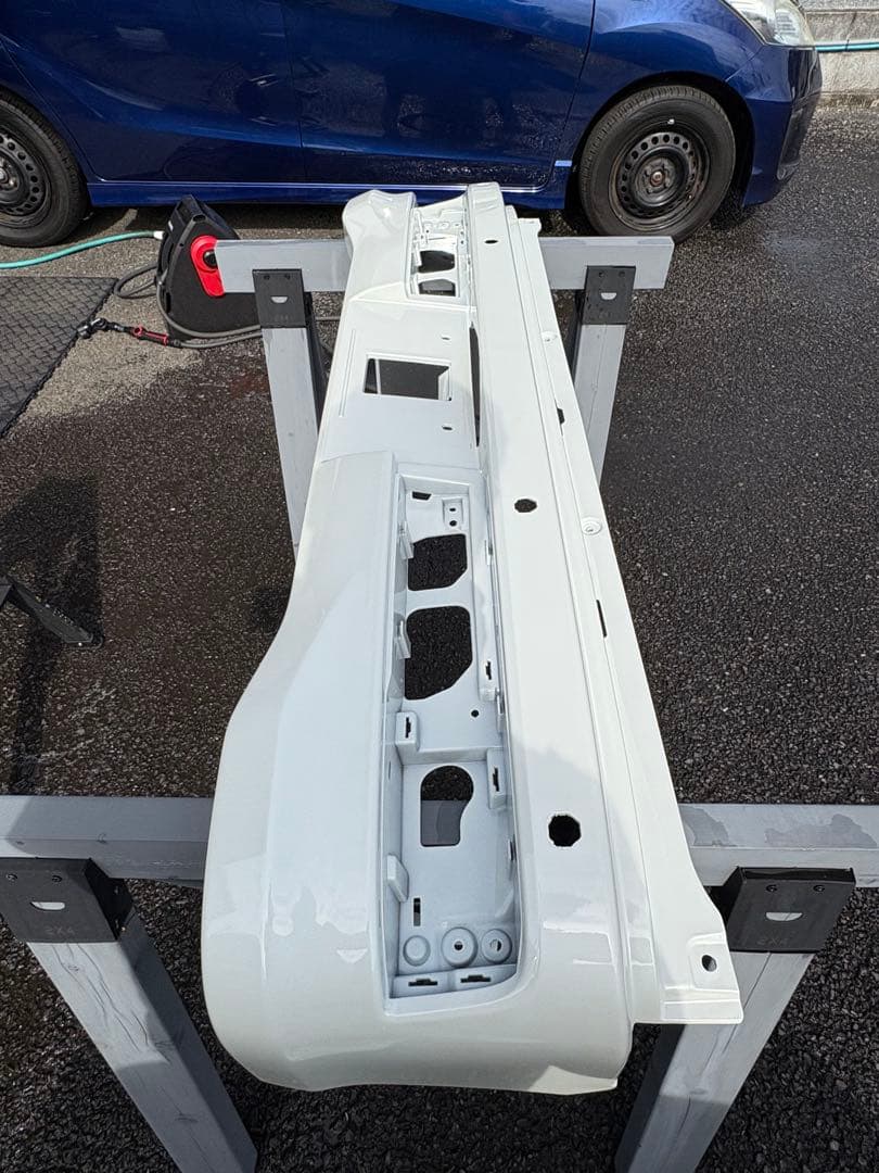 DA17W エブリィワゴン　リヤバンパー パールホワイト